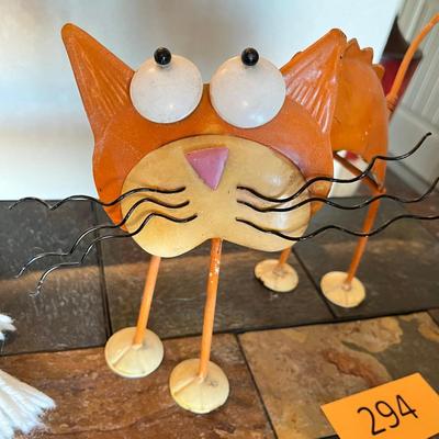 Tin cat