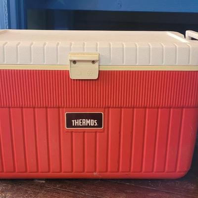 16: Vintage Red Thermos Cooler