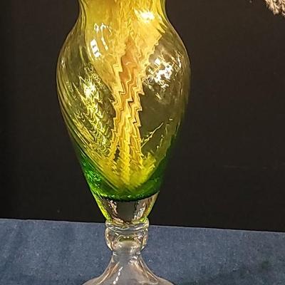 80: Vintage Green Glass Vase With Floral