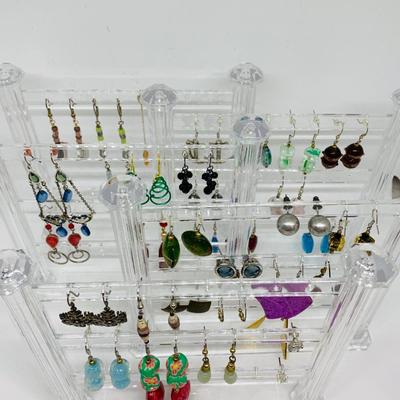LOT 25R: Pierced Earring Collection