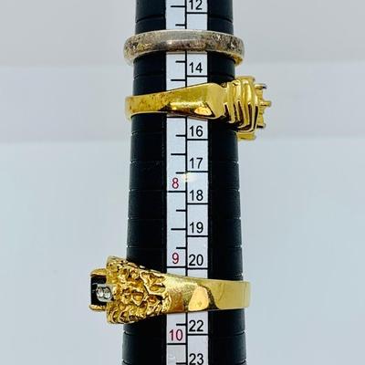 LOT 51: Fashion Ring Collection: Multiple Sizes, Goldtone & Silvertone