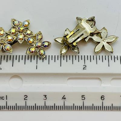 LOT 52: Vintage Aurora Borealis Rhinestone Necklace, Bracelet & Matching Ear Clips
