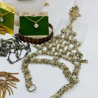 LOT 57: Vintage Necklaces & Boho/Gypsy Ring w/Hand Covering