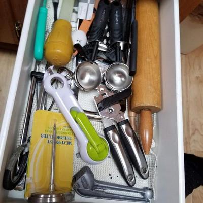 Kitchen Drawer Contents