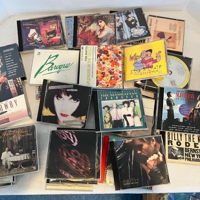 8777 Lot of CDs