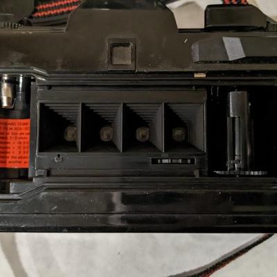 Nishika N8000 3D 35mm Camera and Accessories