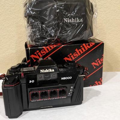 Nishika N8000 3D 35mm Camera and Accessories