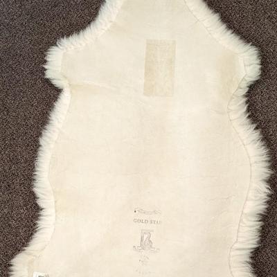 Gold Star New Zealand Sheep Skin Rug