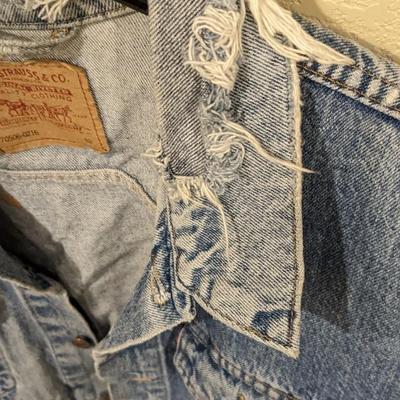 Loads of Levi's! 