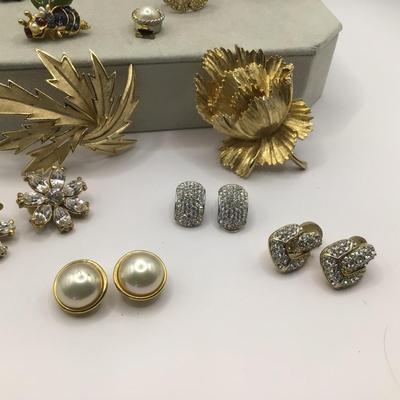 8760 Lot of Costume Pins Clip Earrings Swarovski Crystals