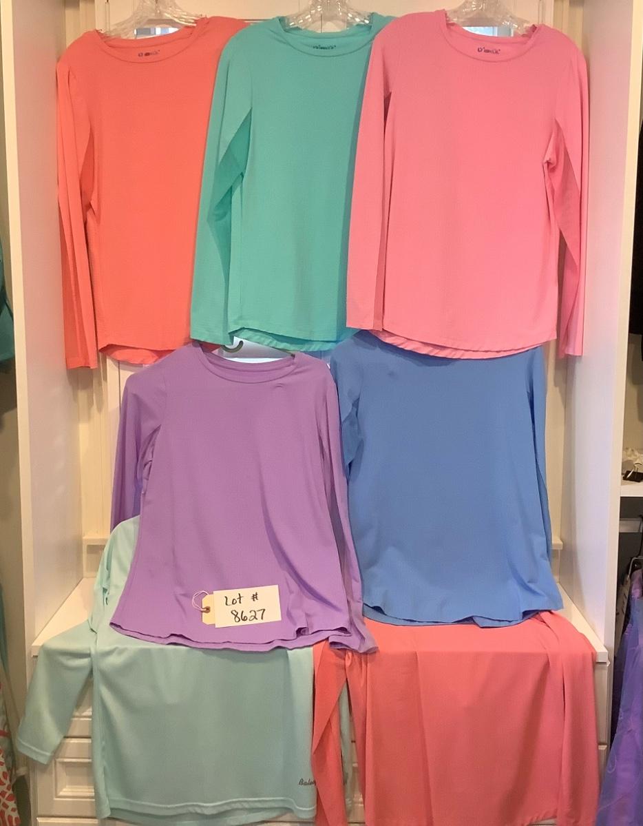 lot-8627-lot-of-ladies-tops-size-medium-estatesales