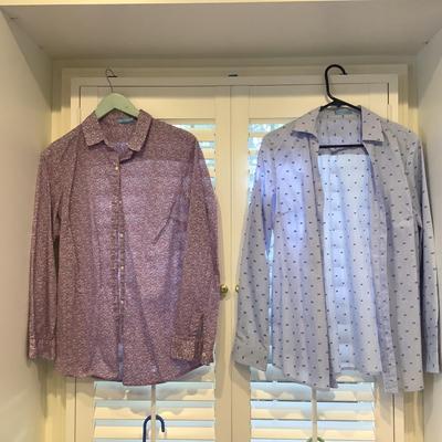 Lot 8629. Lot of Ladies Casual Blouses