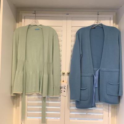Lot 9013 Two J.McLaughlin Cashmere Sweaters ( size Medium )