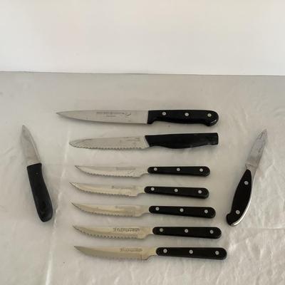Lot 9009. Miscellaneous Knife Lot