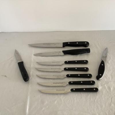Lot 9009. Miscellaneous Knife Lot
