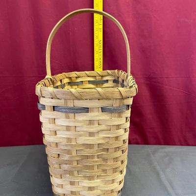 Decorative taller basket
