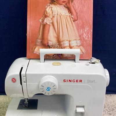 Singer Sewing Machine-No Cord