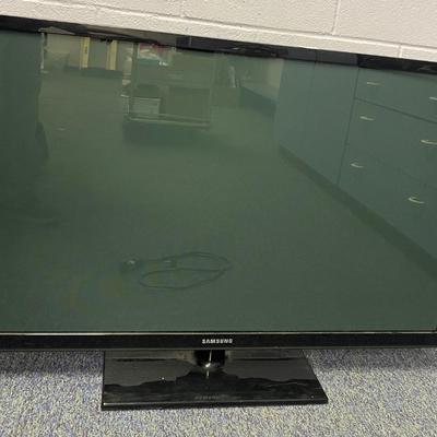Samsung 52â€ TV- No Remote
