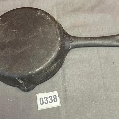 Small cast iron skillet