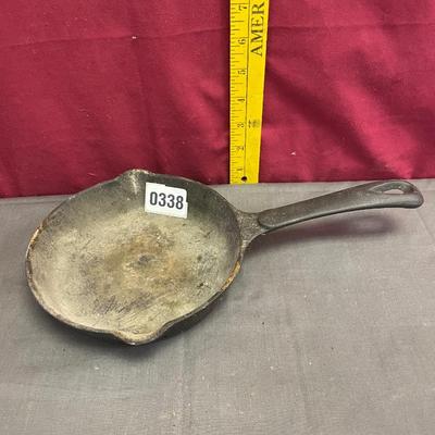 Small cast iron skillet