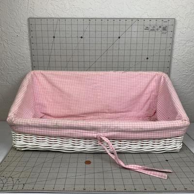 #214 Pink/White Basket