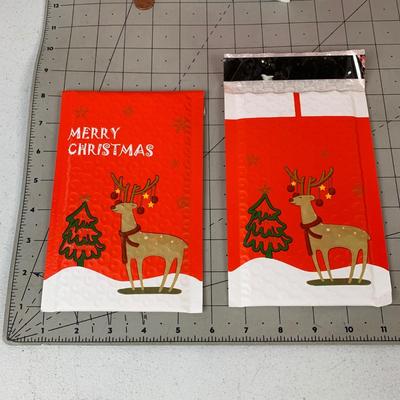 #237 48 Christmas Reindeer Padded Envelopes