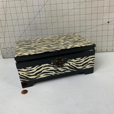 #264 Zebra Treasure Box