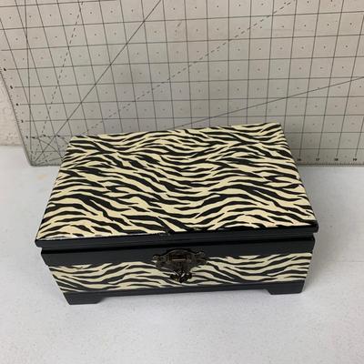 #264 Zebra Treasure Box
