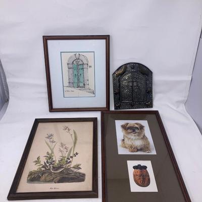 Lot of wall decor