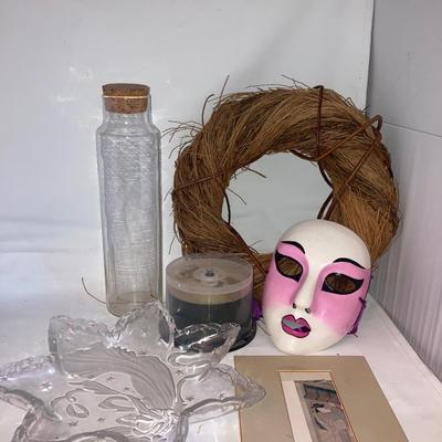 Lot of household and decorative items