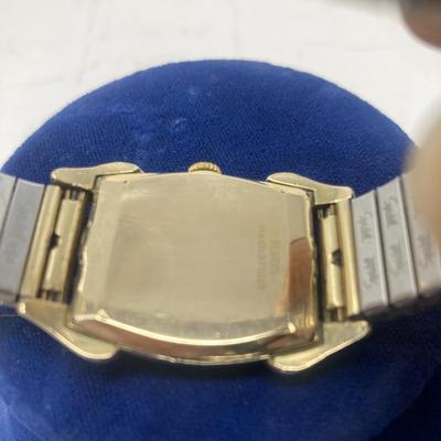 Vintage Benrus Men's 10K Gold watch w/ domed crystal - Not working