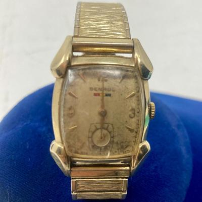 Vintage Benrus Men's 10K Gold watch w/ domed crystal - Not working
