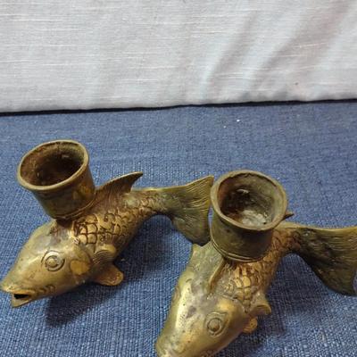LOT 502 METAL HOME DECOR CANDLE HOLDERS