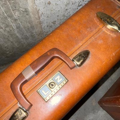 Leather suit cases