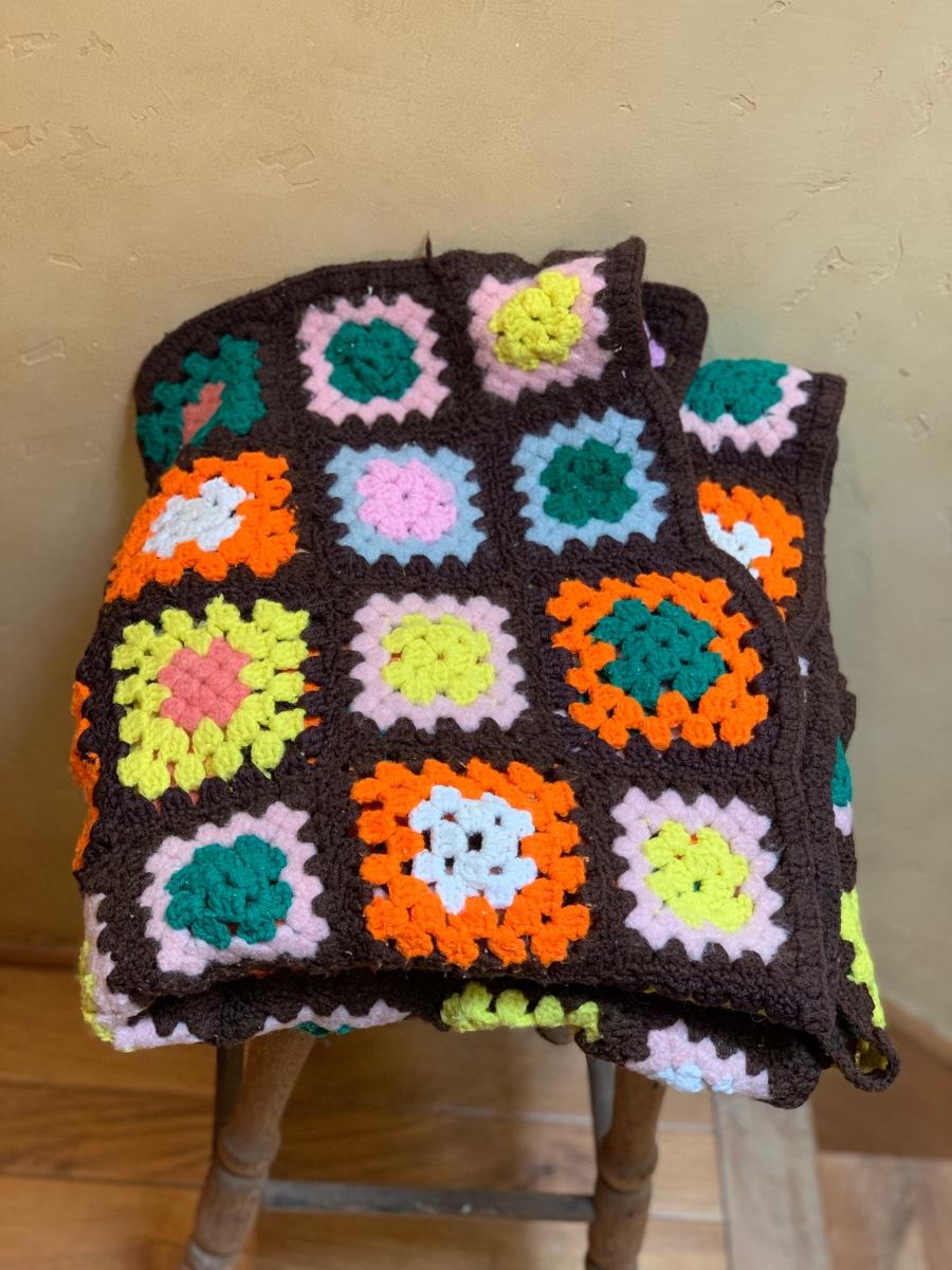 Adorable Vintage Multicolored Squares Afghan Throw