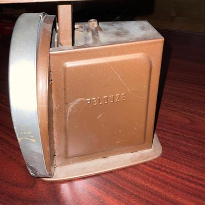 Postal scale