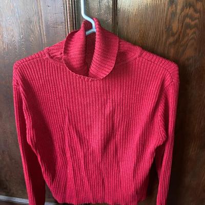 Lot of Ladies sweaters size Meduim