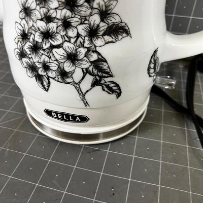 BELLA Electric Tea Pot