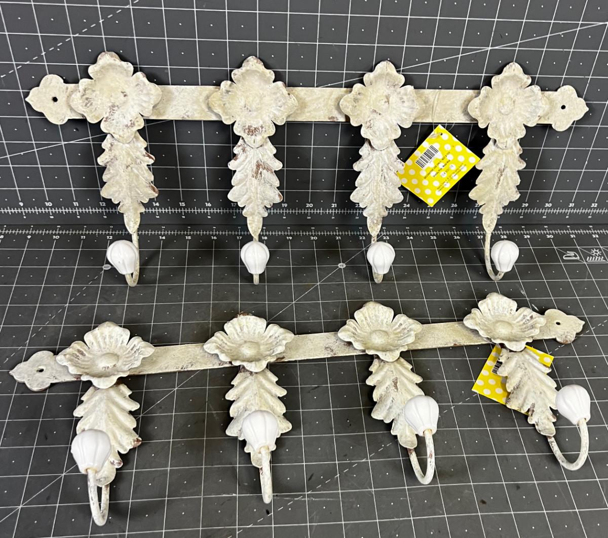 2 sets of 4 Towel Hooks