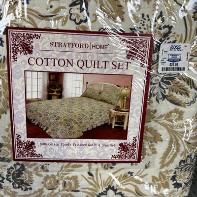 Cotton Quilt Set NEW in the Package QUEEN with 2 Shams 