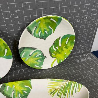 MERRITT Melamine Dishes with Platter, Like New Condition Palm Leaf Design