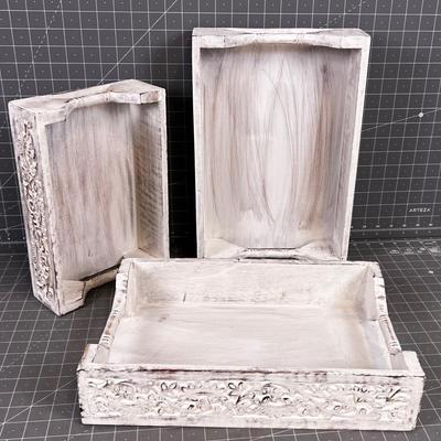 Set of 3 Trays for Organizing and Serving 