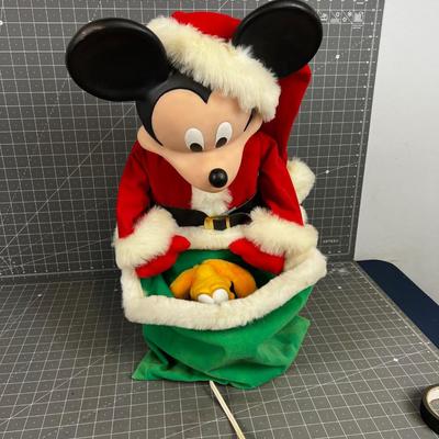 Micky / Santa Animated  with Real Live Motion Original Box  
