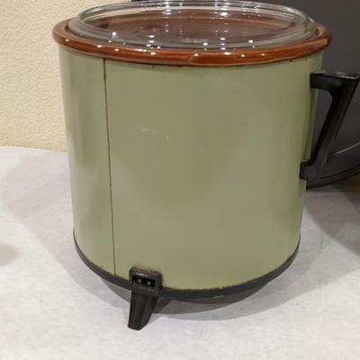Kitchen Smalls-Vintage Crock Pot, Godfathers Pan and More!