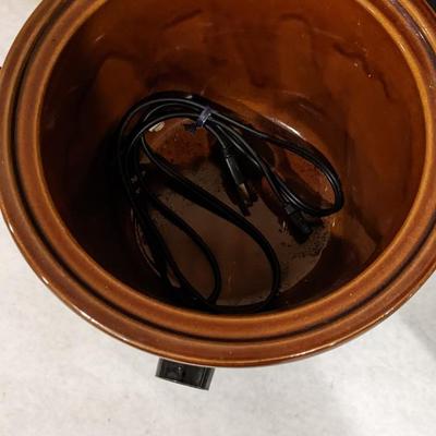 Kitchen Smalls-Vintage Crock Pot, Godfathers Pan and More!