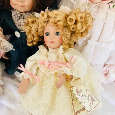 Twin Babies and More Baby Dolls (FR-JM)