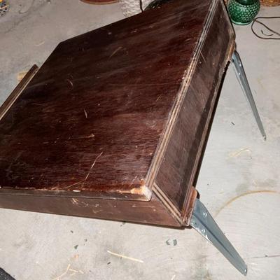 Wall mount shelf with drawer