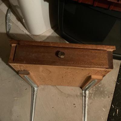 Wall mount shelf with drawer