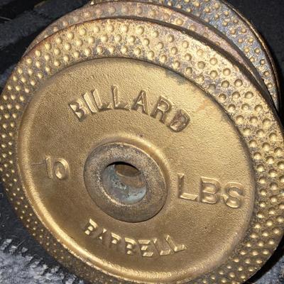 Billard Barbell weight bench and weight weights.