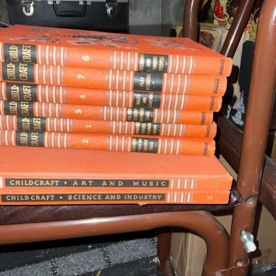 Full set of CHILDCRAFT  ðŸ“•